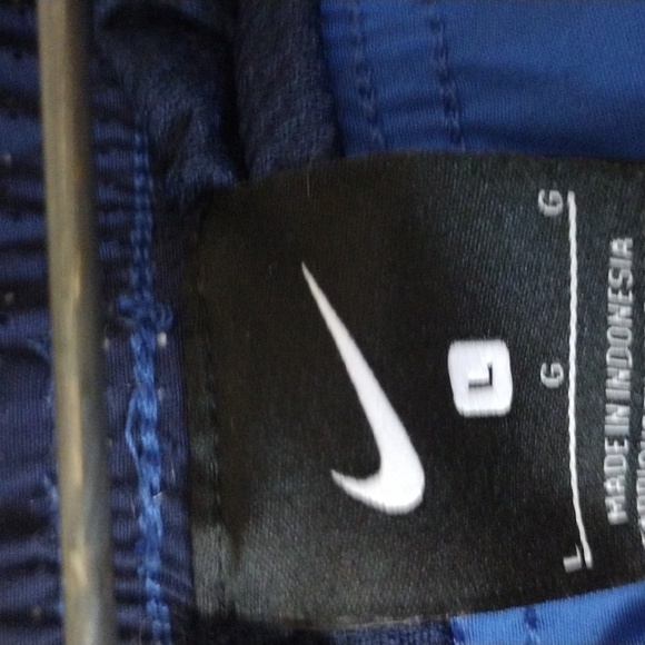 Nike Swim Trunks - Picture 4 of 5